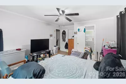 1018 W 5th Avenue, Gastonia, NC 28052 - Photo 17