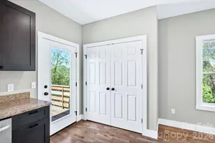 30 and 32 View St, Asheville, NC 28804 - Photo 9