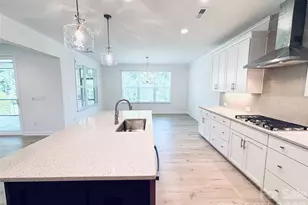 6823 Glen Abbey Ln, Mount Pleasant, NC 28124 - Photo 9