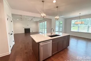 527 Oleander St, Mount Pleasant, NC 28124 - Photo 7