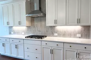 527 Oleander St, Mount Pleasant, NC 28124 - Photo 15