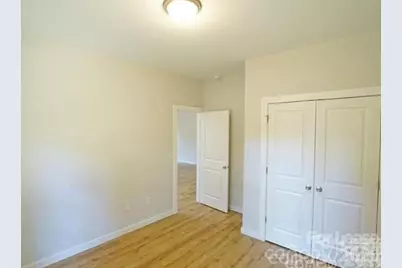 817 W Davidson Avenue, Gastonia, NC 28052 - Photo 9