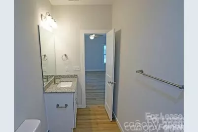817 W Davidson Avenue, Gastonia, NC 28052 - Photo 11