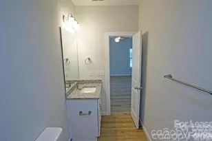 817 W Davidson Ave, Gastonia, NC 28052 - Photo 11
