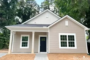 817 W Davidson Ave, Gastonia, NC 28052 - Photo 1