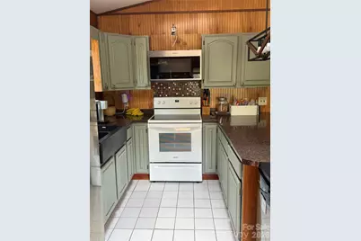 7 Noland Drive S, Clyde, NC 28721 - Photo 13