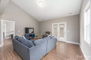 34 S Christie Ct, Fletcher, NC 28732 - Photo 5