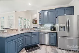 8000 Tottenham Dr, Harrisburg, NC 28075 - Photo 15