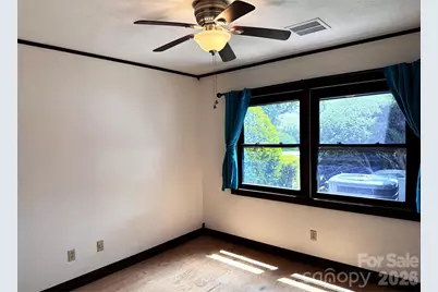 427 6th Avenue W #A-12, Hendersonville, NC 28739 - Photo 15