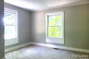 1502 Duncan Dr, Dallas, NC 28034 - Photo 5