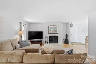 1113 Palmyra Dr, Tega Cay, SC 29708 - Photo 7