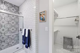 327 Campus St, Charlotte, NC 28216 - Photo 21