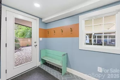 327 Campus Street, Charlotte, NC 28216 - Photo 29