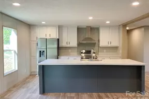 2226 Harris Henrietta Rd, Mooresboro, NC 28114 - Photo 1