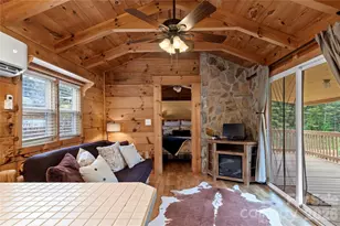 489 Buttons Ln, Sparta, NC 28675 - Photo 7