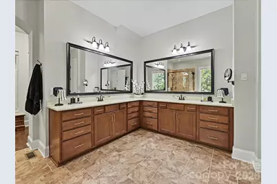 1044 Wessington Manor Lane, Fort Mill, SC 29715 - Photo 17