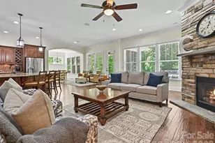 1044 Wessington Manor Ln, Fort Mill, SC 29715 - Photo 5