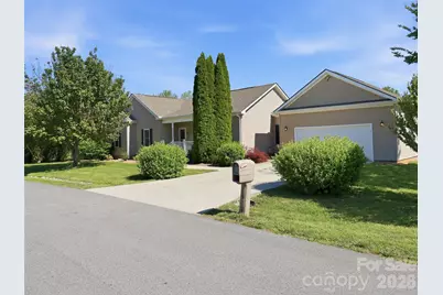 209 Beechnut Drive, Hendersonville, NC 28739 - Photo 35