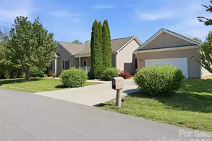 209 Beechnut Dr, Hendersonville, NC 28739 - Photo 35
