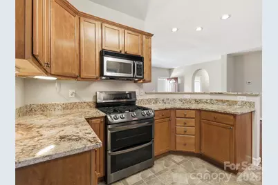 209 Beechnut Drive, Hendersonville, NC 28739 - Photo 17