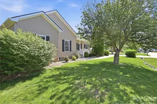 209 Beechnut Dr, Hendersonville, NC 28739 - Photo 39