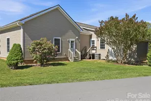 209 Beechnut Dr, Hendersonville, NC 28739 - Photo 37