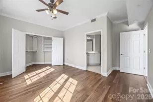 300 W 5th St, Charlotte, NC 28202 - Photo 11