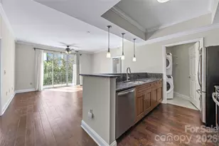 300 W 5th St, Charlotte, NC 28202 - Photo 5