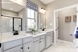 924 Heathway Dr, Charlotte, NC 28213 - Photo 13
