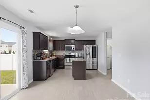 115 Harvest Pointe Dr, Statesville, NC 28677 - Photo 7
