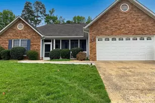 4319 Wynborough Ln, Charlotte, NC 28269 - Photo 1