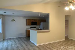 4319 Wynborough Ln, Charlotte, NC 28269 - Photo 5