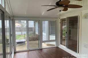 4319 Wynborough Ln, Charlotte, NC 28269 - Photo 25