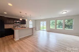 5304 Twin Brook Dr, Charlotte, NC 28269 - Photo 7