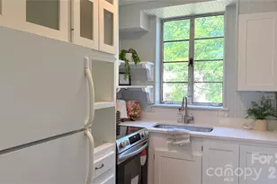 1121 Myrtle Ave, Charlotte, NC 28203 - Photo 3