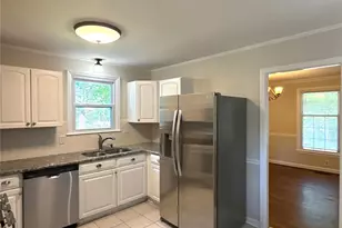 5710 Charing Pl, Charlotte, NC 28211 - Photo 7