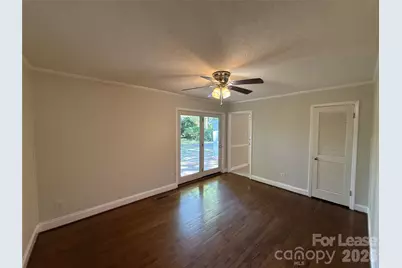 5710 Charing Place, Charlotte, NC 28211 - Photo 9
