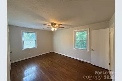 5710 Charing Place, Charlotte, NC 28211 - Photo 11