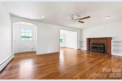 411 Hillcrest Circle, Hendersonville, NC 28792 - Photo 5