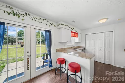 2726 Haversham Court, Charlotte, NC 28216 - Photo 3
