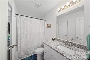 2726 Haversham Ct, Charlotte, NC 28216 - Photo 17