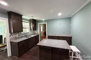 6228 Freedom Dr, Charlotte, NC 28214 - Photo 5