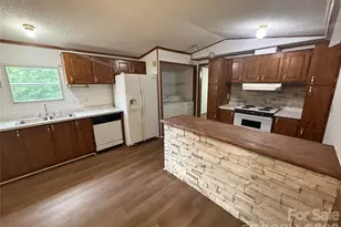 4956 Crawley Dale St, Morganton, NC 28655 - Photo 5