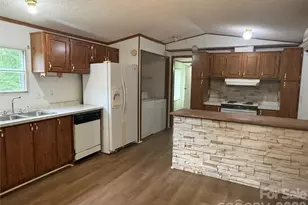 4956 Crawley Dale St, Morganton, NC 28655 - Photo 3
