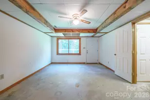 725 Sunridge Dr, Lincolnton, NC 28092 - Photo 37