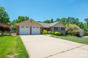 725 Sunridge Dr, Lincolnton, NC 28092 - Photo 3