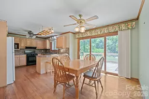 725 Sunridge Dr, Lincolnton, NC 28092 - Photo 11