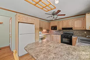 725 Sunridge Dr, Lincolnton, NC 28092 - Photo 17