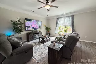 6105 Lighted Way Ln, Indian Trail, NC 28079 - Photo 5