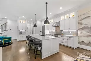 1160 S Kings Dr, Charlotte, NC 28207 - Photo 5